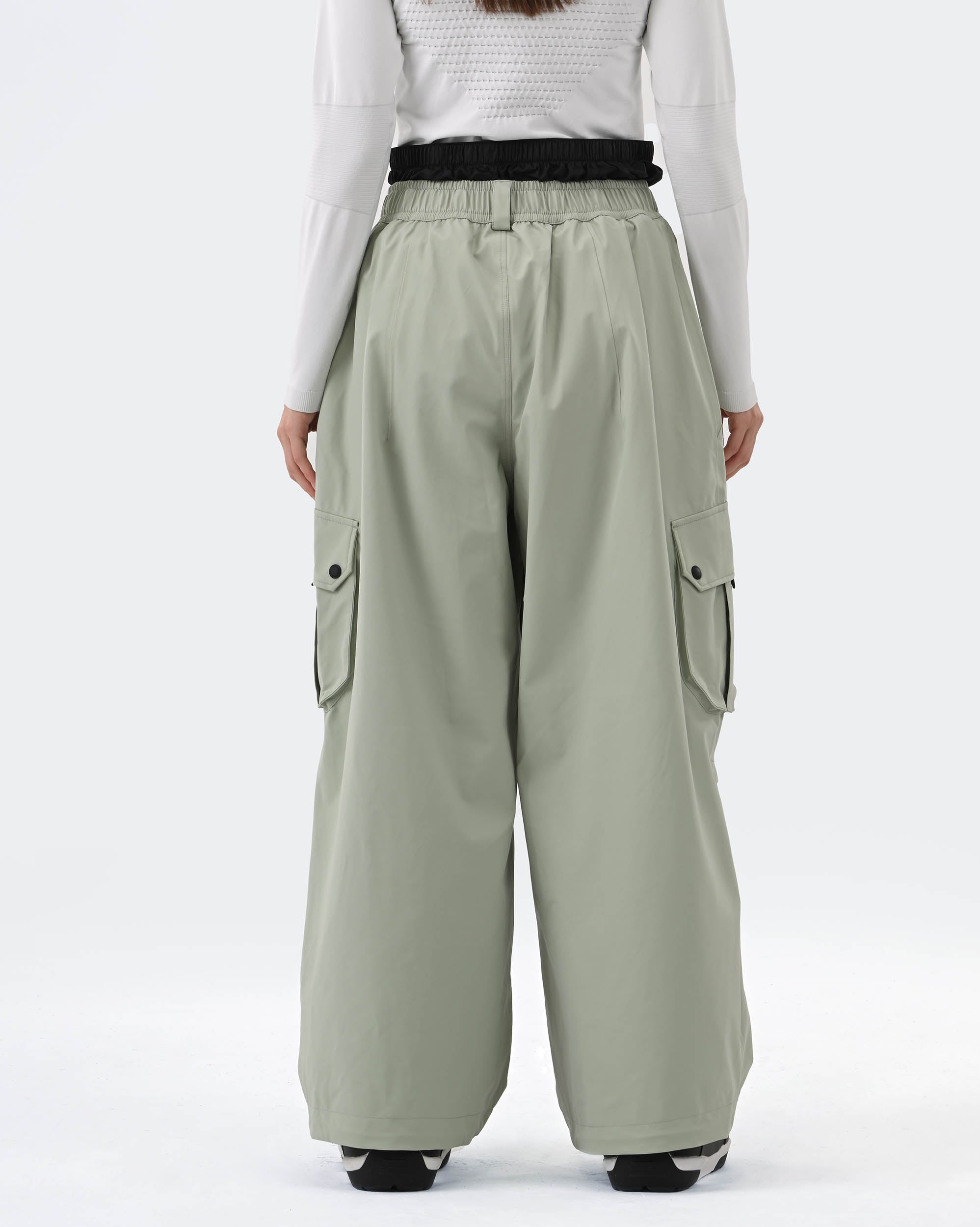 HIGH EXPERIENCE Baggy Ski Snowboard Pants Sage Green - Back View
