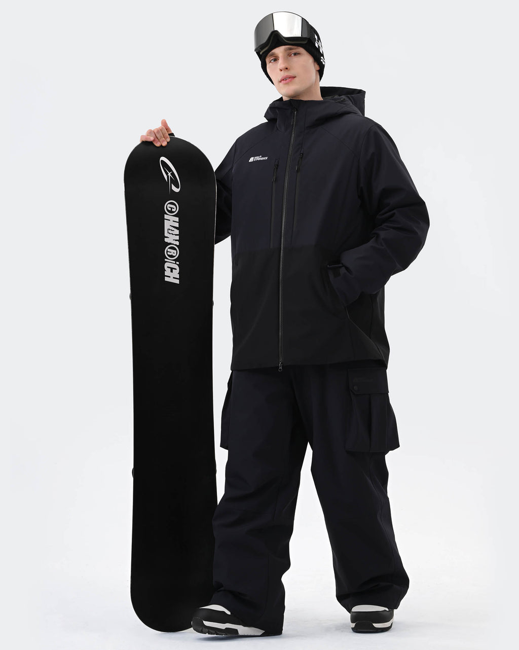 Men wearing Blue 3-layer baggy ski jacket on mountain