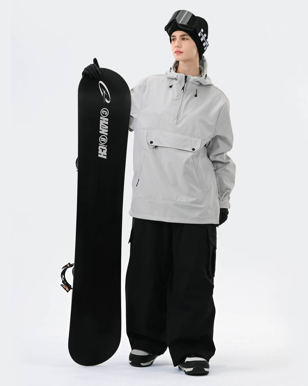 Women wearing Gray waterproof ski hoodie pullover on slopes
