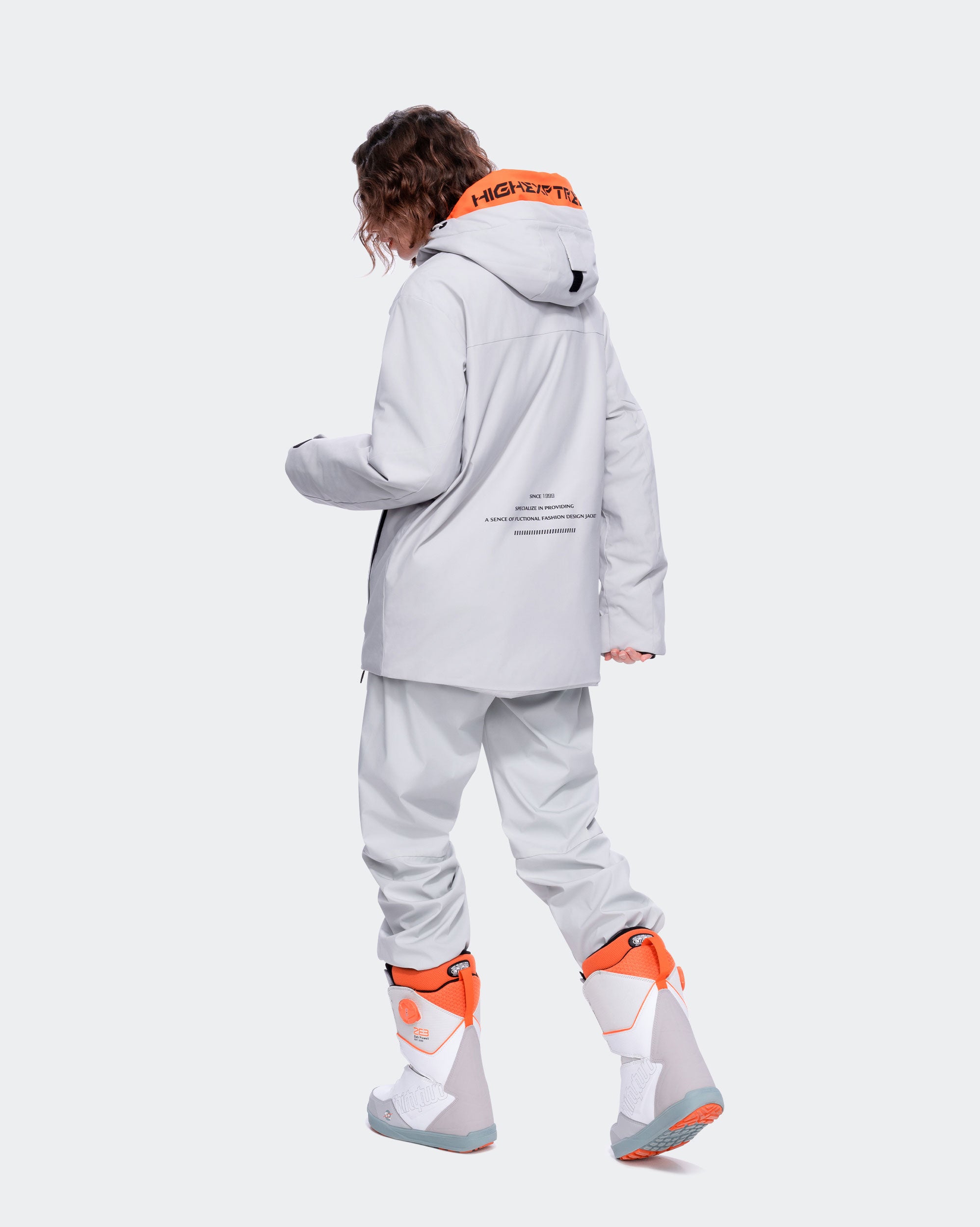 Gray women's snowboard coat back view – HIGH EXPERIENCE
