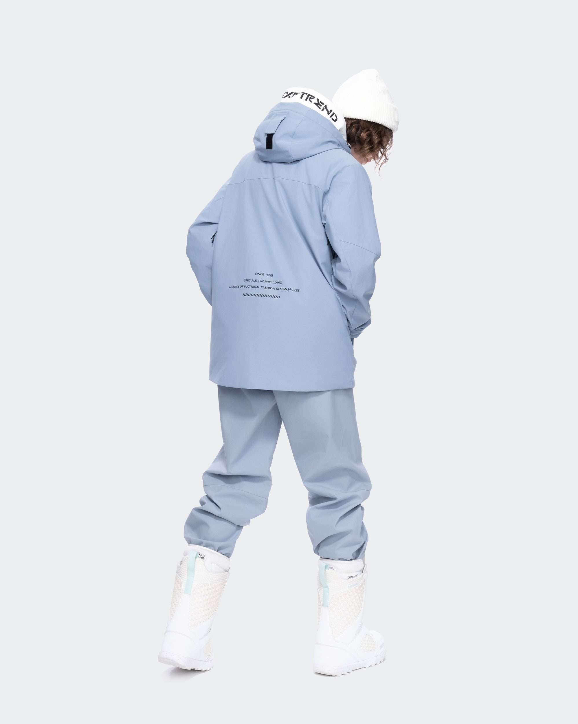 Black-Blue women's snowboard coat back view – HIGH EXPERIENCE
