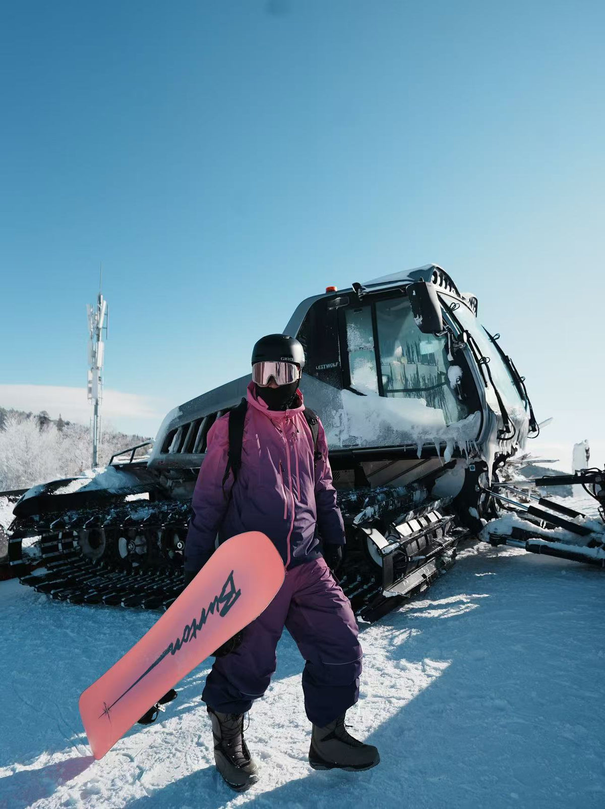 HIGH EXPERIENCE customer at a snowy resort