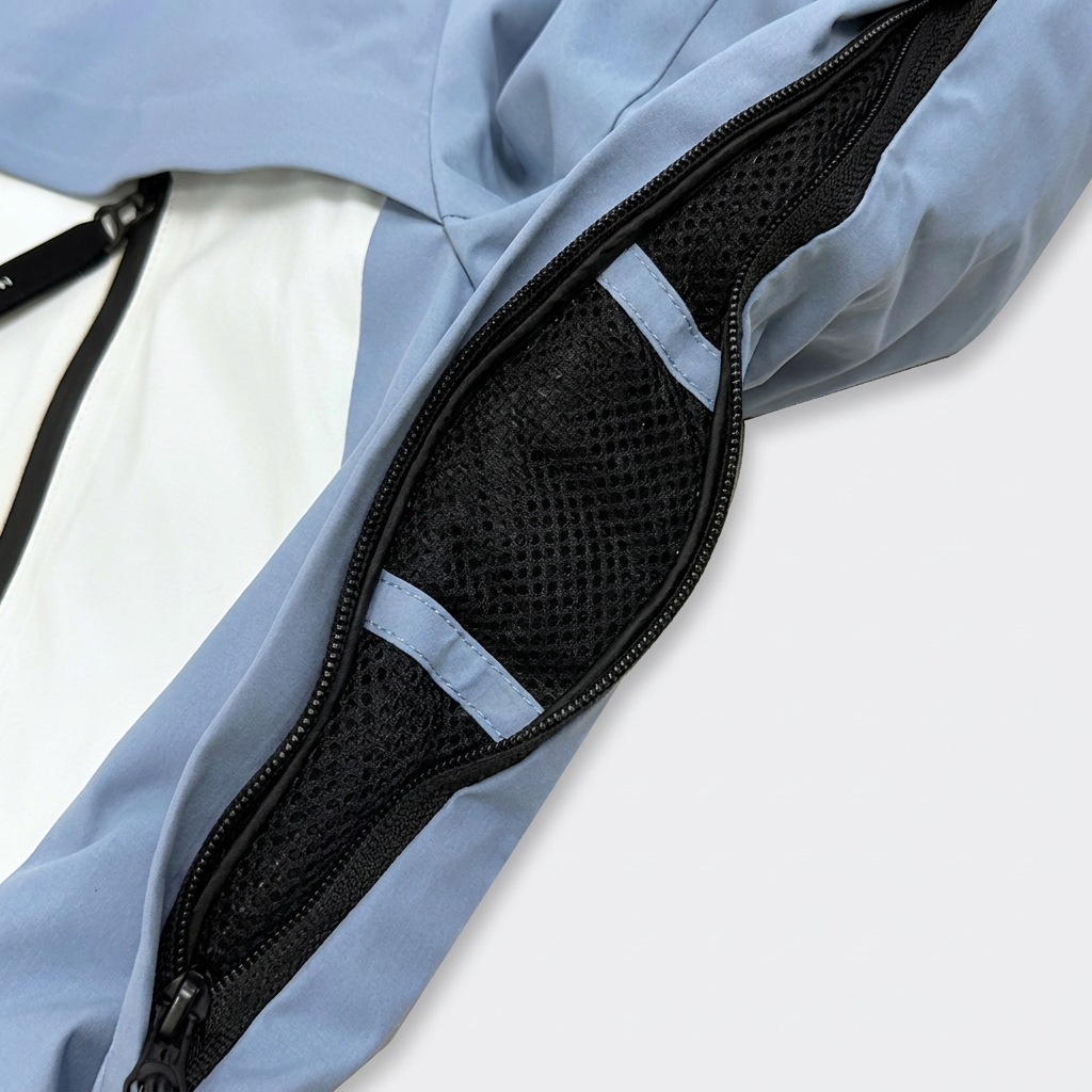 Underarm Zips & Moisture