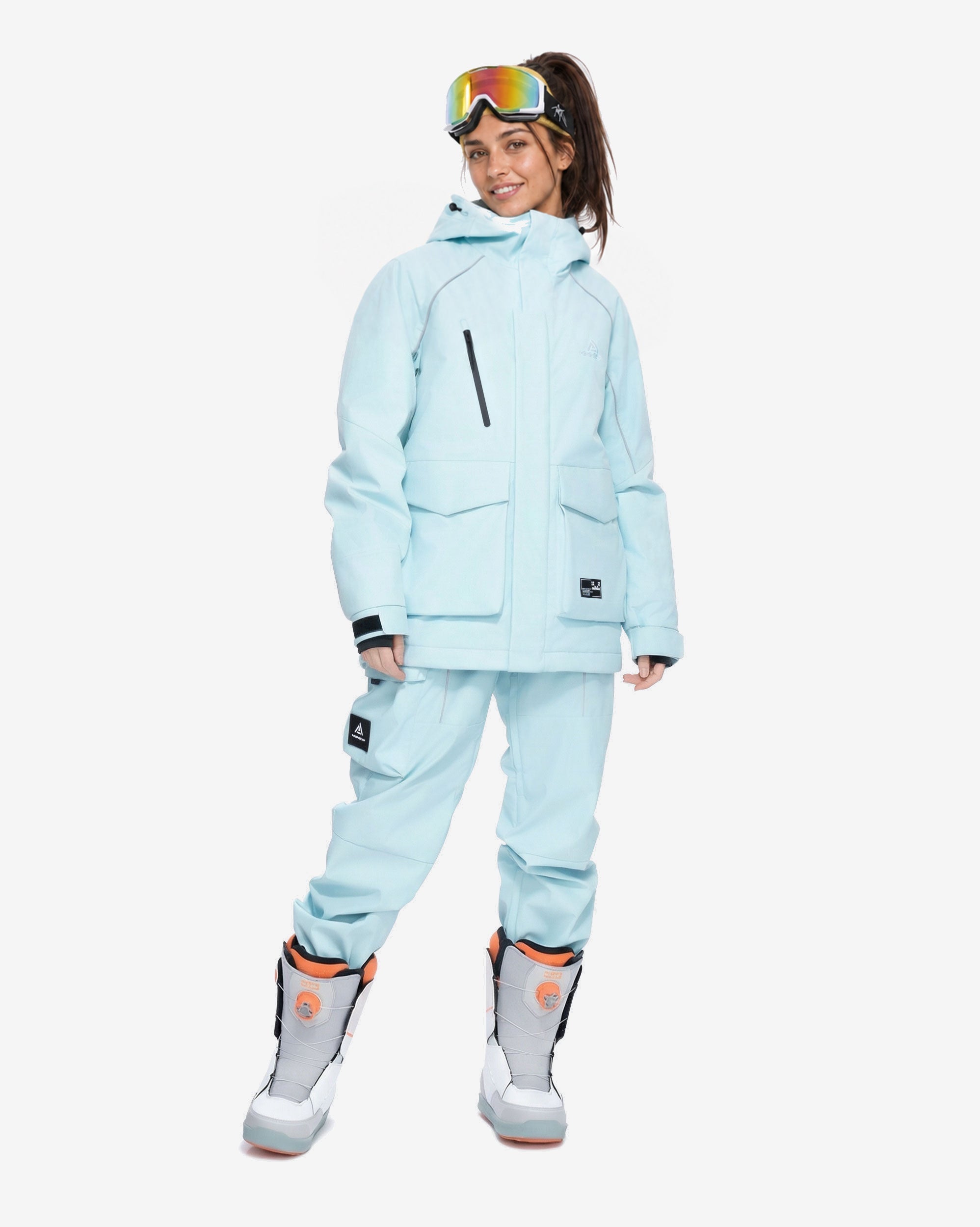 Women's baggy ski jacket side view in Light Blue – HIGH EXPERIENCE