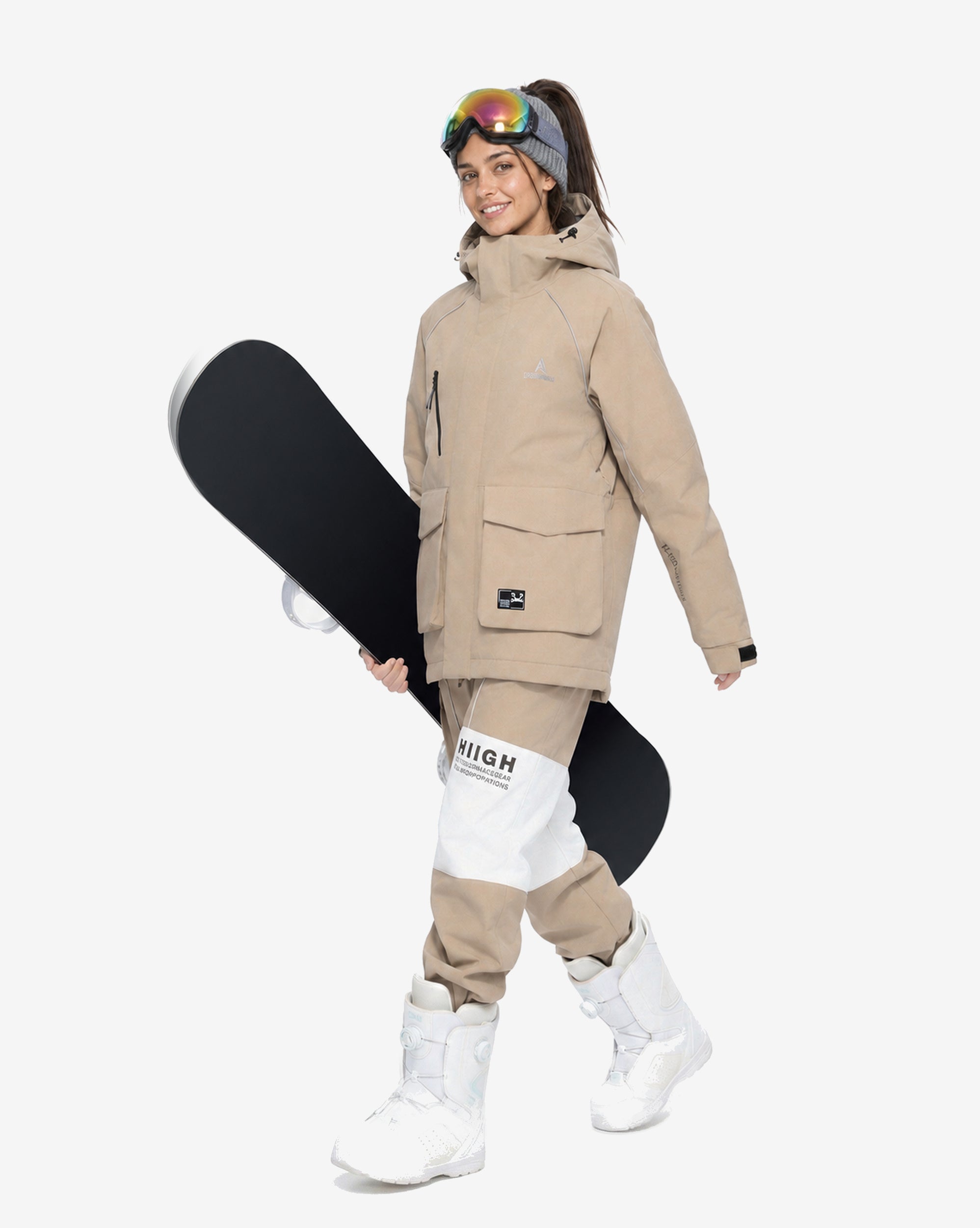 Women's Light Khaki baggy ski jacket detail and snowboard styling – HIGH EXPERIENCE